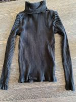 Schwarzer Zara Rollkragenpullover NEU Größe 8-9 Jahre Kr. Passau - Passau Vorschau