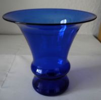 Vase Glas Blau Kelchform, ca. 12,5 cm hoch, Rheinland-Pfalz - Neustadt an der Weinstraße Vorschau