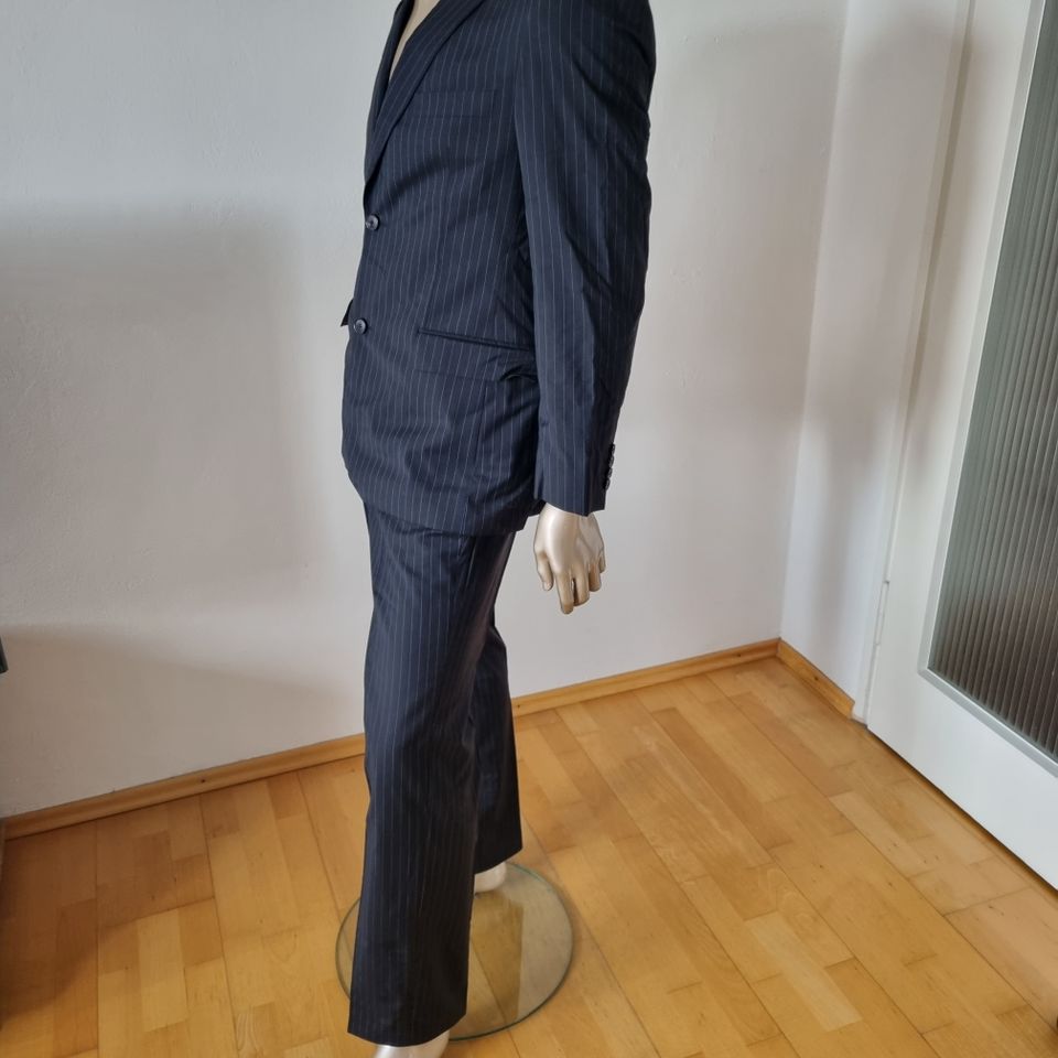 Hugo Boss Anzug Super 120 Herren  Marineblau Gr. 48 ( M) in München