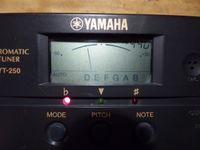 Stimmgerät Yamaha YT-250 Gitarre ChromaticTuner Baden-Württemberg - Freiburg im Breisgau Vorschau