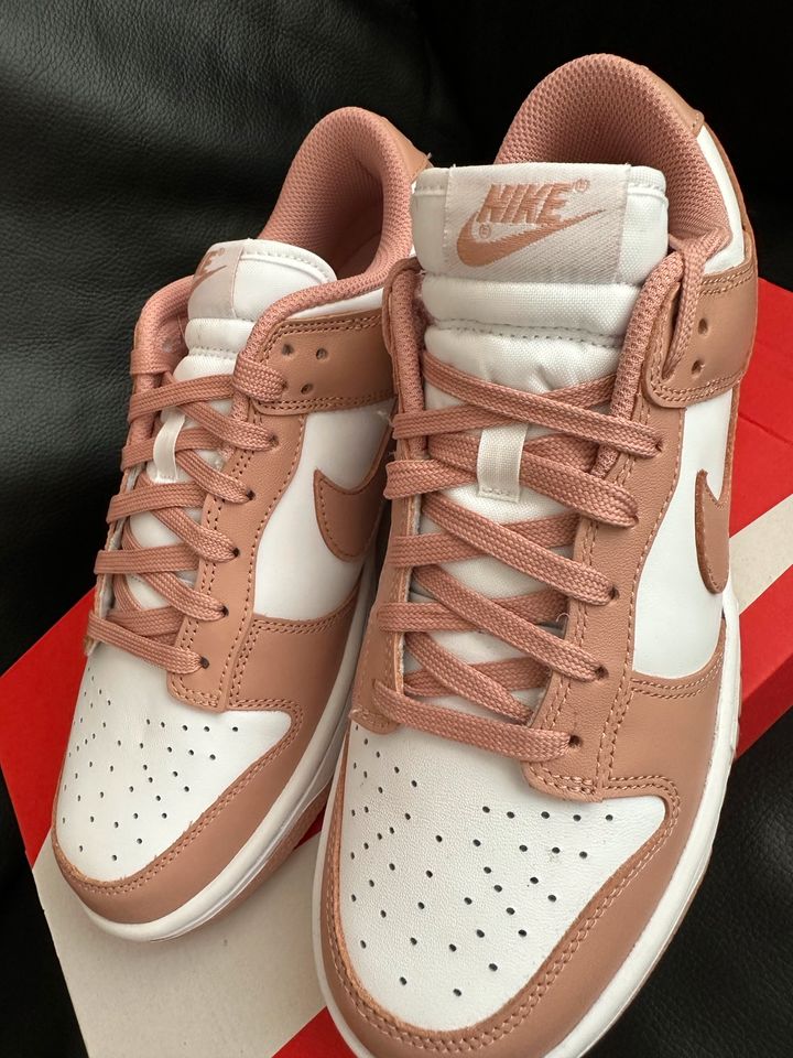 Nike dunk low 40 white rose whisper *NEU* in Ludwigshafen