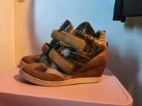 Olivgrüne Airstep AS98 Stiefeletten Sneaker Gr 39 Wedges Bochum - Bochum-Ost Vorschau