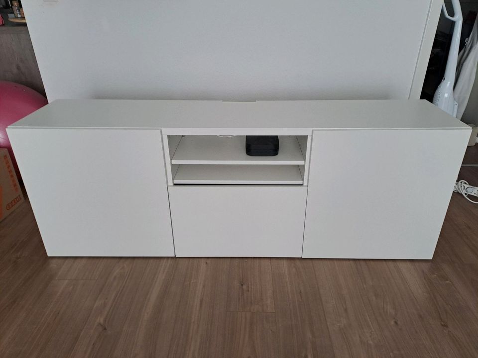Ikea TV-Board BESTA in weiß, 180x42x64cm in Edingen-Neckarhausen