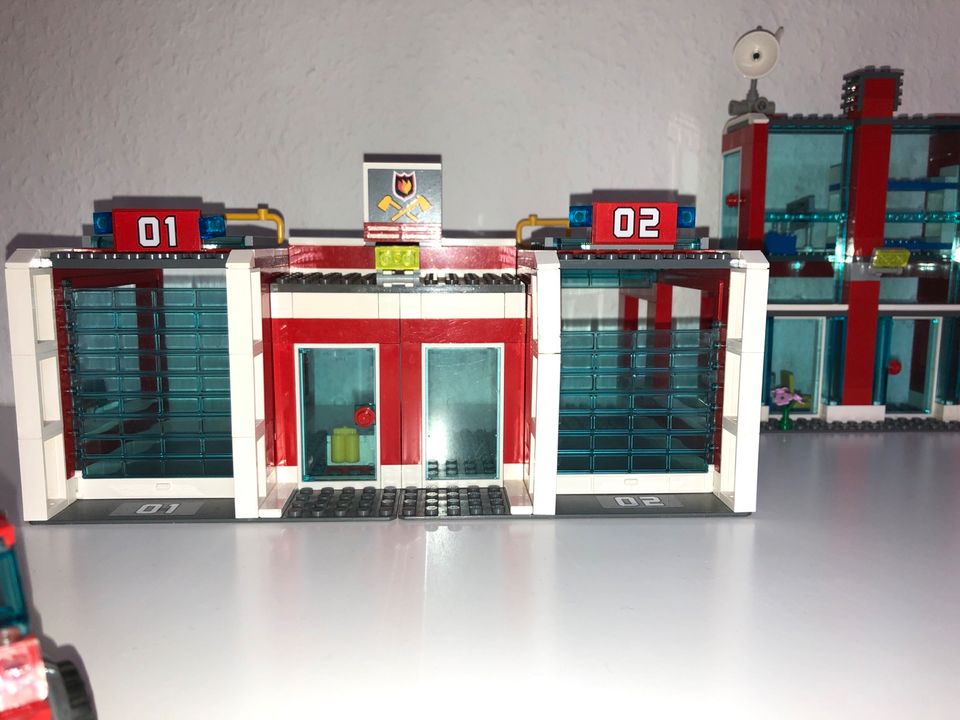 LEGO 7208 Große Feuerwehr Station in Köln Vogelsang