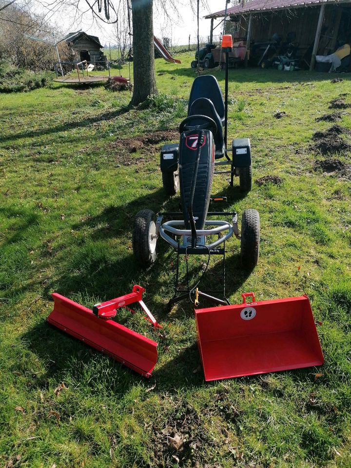 Berg Gokart, mit viel Zubehör, in Einbeck