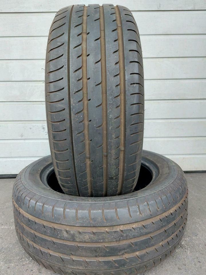 2x Sommerreifen 235/55R17 99Y in Detmold