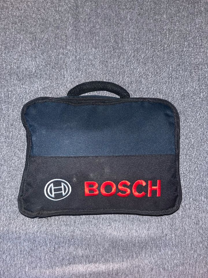 Bosch Akku-Schlagbohrmaschine "Uneo" in Hösbach