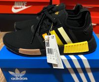 adidas NMD_R1 Black Clay Strata Sneaker Schuhe 45 1/3 Gelb Köln - Mülheim Vorschau
