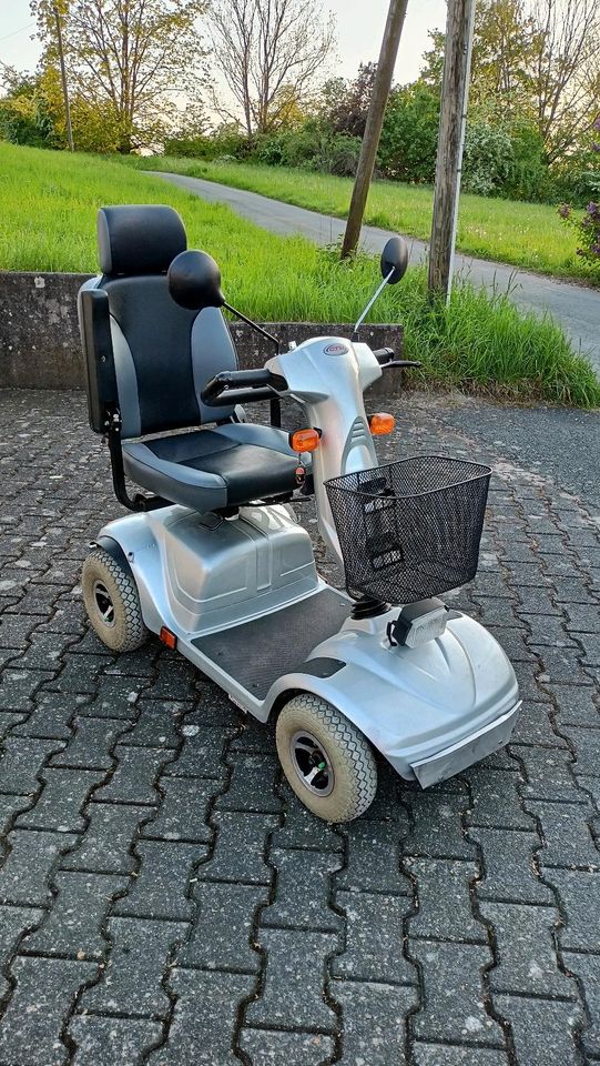 Elektro Rollstuhl Scooter von C.T.M in Schlangen