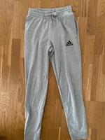Sweathose Hose Adidas grau xs Stuttgart - Botnang Vorschau