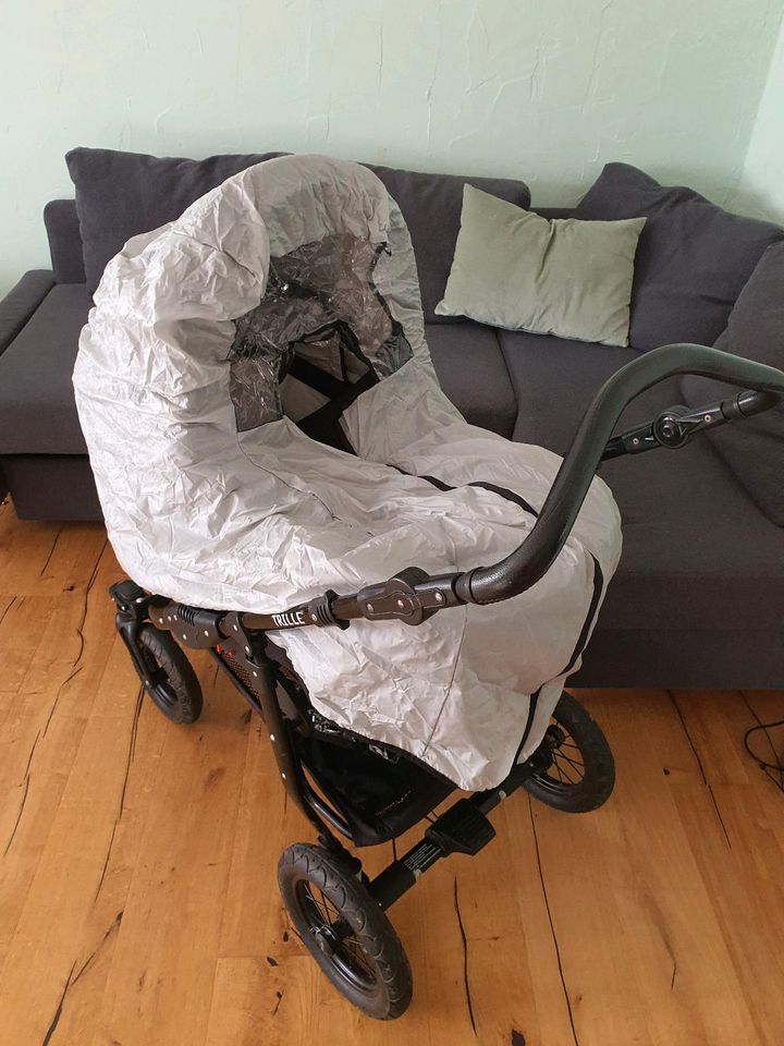 Kinderwagen Trille Hippa Light mit viel Zubehör in Bremen