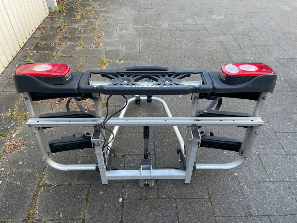 Uebler P21 Fahrradkupplungsträger, auf 3 Räder erweiterbar in Bonn
