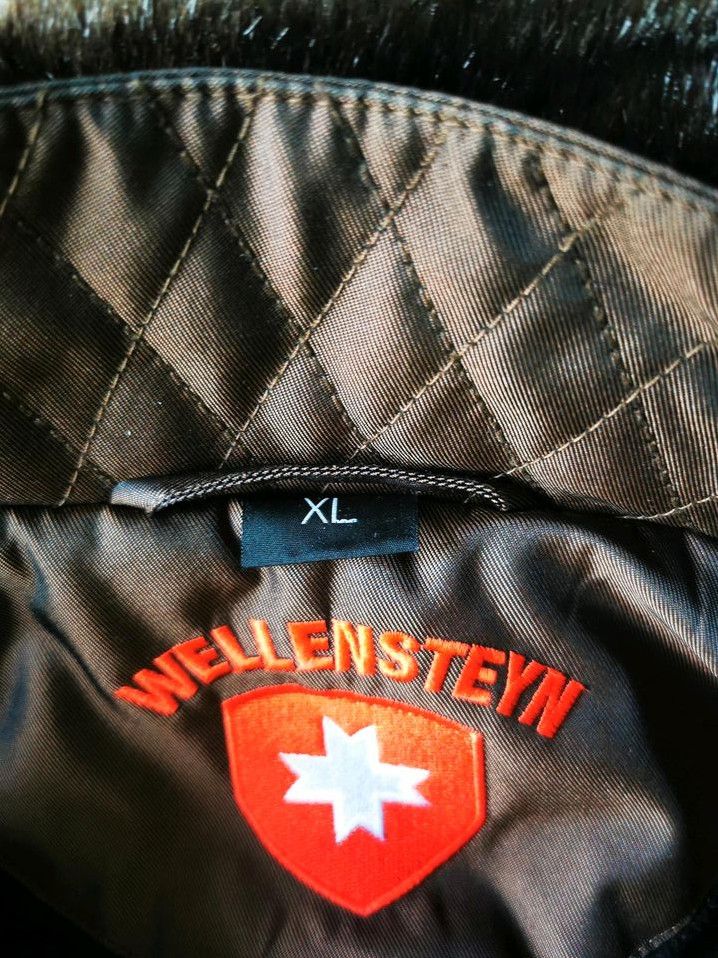 Wellenstyn Winterjacke "Zermatt"; XL in Mainz