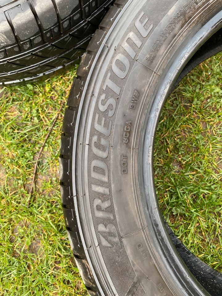 T6.1 Sommerreifen Bridgestone Duravis 215/60 R17 C 104H in Waldenburg