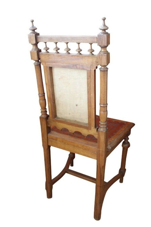 alter Stuhl Esszimmerstuhl antik Leder Original Säulen ???? in Stuhr