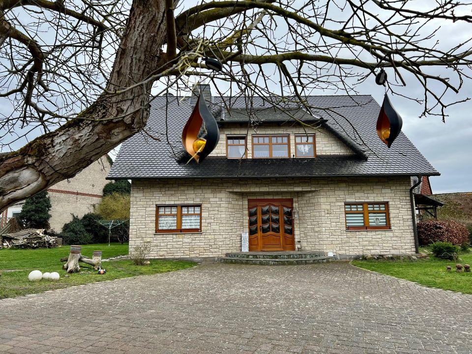 Einzigartiges Einfamilienhaus auf traumhaftem Grundstück - Wohnen in Harmonie und Komfort in Hohenberg-Krusemark