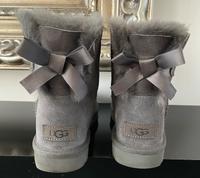 UGG Boots Mini Bailey Bow II grau 37 Nordrhein-Westfalen - Unna Vorschau