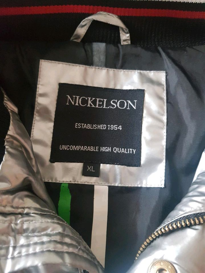 Sehr gut erhaltene Nickelson Jacke XL in Hamburg