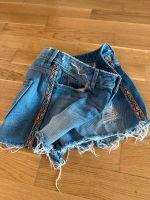 H&M x Coachella Jeans Shorts Gr. 38 Düsseldorf - Pempelfort Vorschau