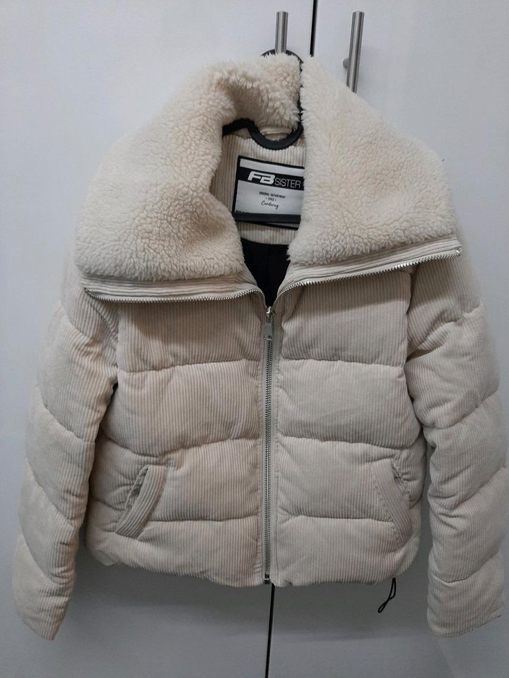 Winterjacke aus Cord von New Yorker Gr.M in Bochum