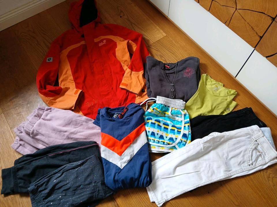 Reserviert Paket Jack Wolfskin S Oliver jette joop Sporthosen in Korb