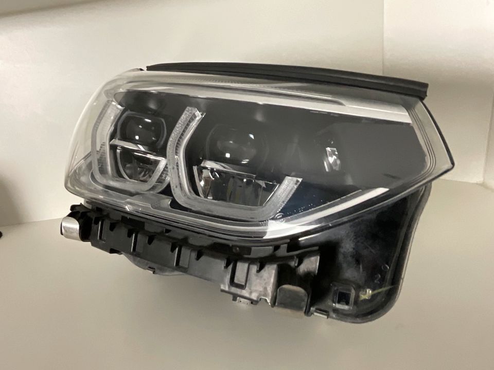 BMW X3 G01 X4 G02 LED ADAPTIVE Scheinwerfer rechts 8739654 UNNA in Unna