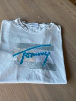 Tommy Hilfiger T-Shirt Tommy Jeans Gr. M weiß mit Aufdruck Schleswig-Holstein - Strande Vorschau