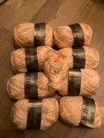 410g Wolle gelb orange Handarbeit Häkeln Stricken Friedrichshain-Kreuzberg - Friedrichshain Vorschau