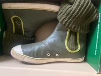 Lacoste Leder Chucks Sneaker oliv grün 38 Strumpf Schuhe Nordrhein-Westfalen - Plettenberg Vorschau