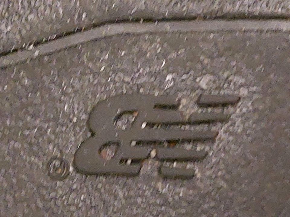 New balance Sneaker Schuhe Gr. 38 dunkelblau flieder glizzernd in Aachen