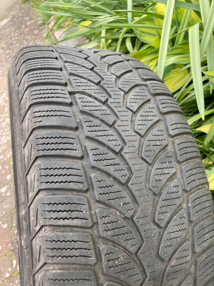 Winterreifen Mercedes E250 225 55 R16 Alu Felgen Bridgestone in Rostock