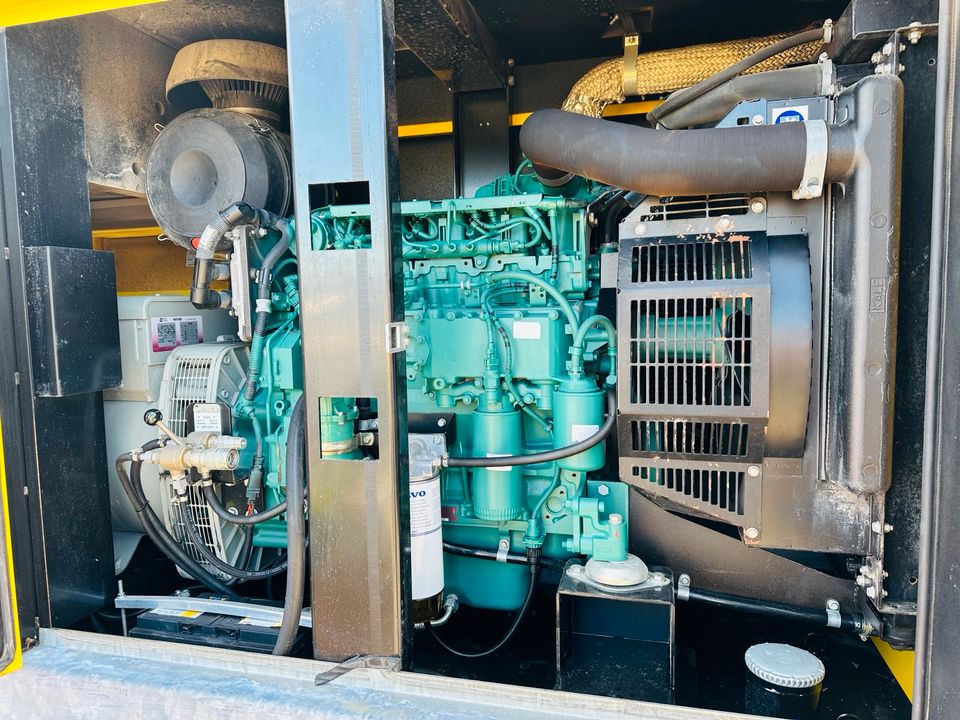 Stromgenerator 85 kva DIESEL auf Anhänger in Kamp-Lintfort