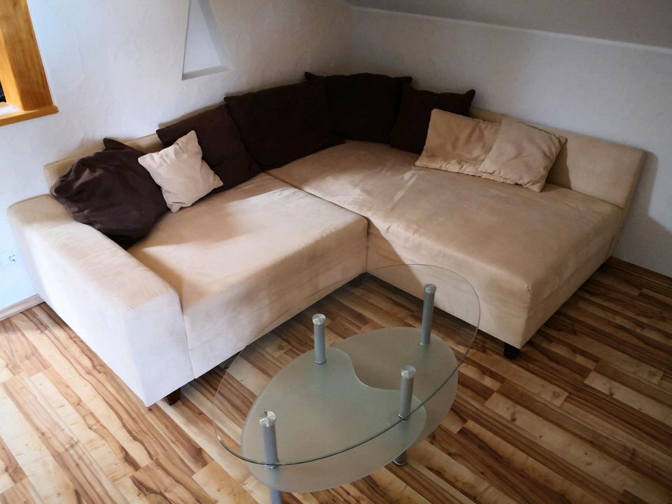 L Form Couch Beige braun mit Couchtisch Glas in Obing