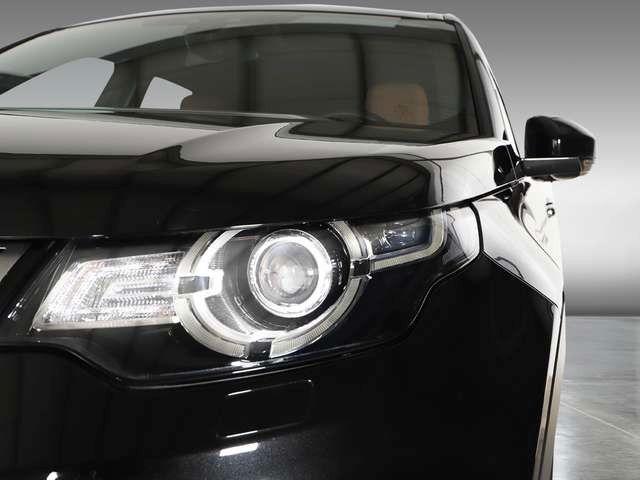 Abbildung des Autos Land Rover Discovery Spo…