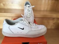 Nike Schuhe Turnschuhe Gr. 9 , Gr. 42 , 43 , weiß Bayern - Denkendorf Vorschau