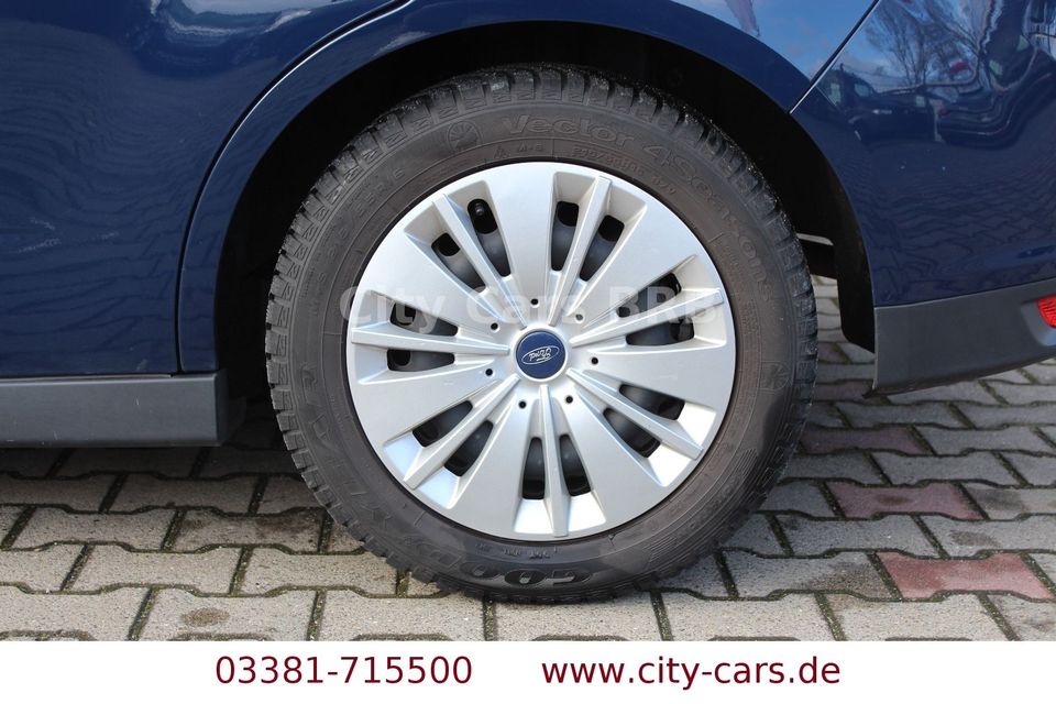 Ford Grand C-Max*Navigation*PDC*39200 Km in Brandenburg an der Havel