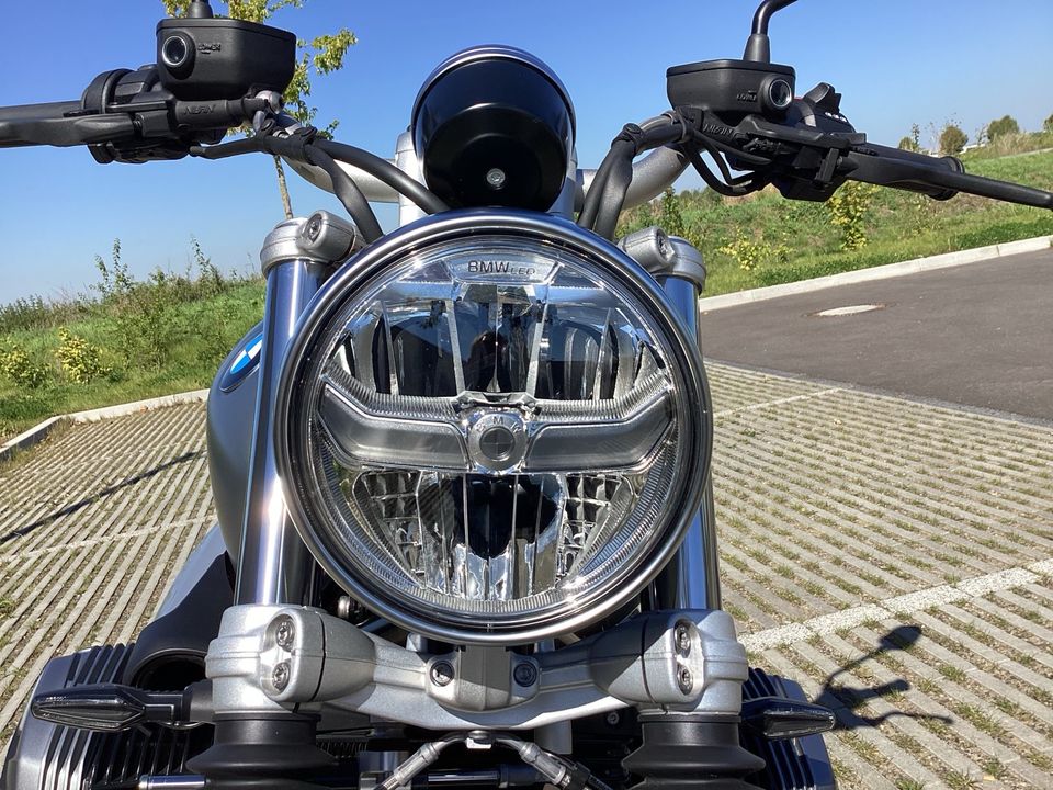 BMW R NINET SCRAMBLER, EZ.06/23, R Nine T GARANTIE, Neuwertig in Köln