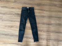 Schwarze Jeans Größe 36 Zara Niedersachsen - Oldenburg Vorschau