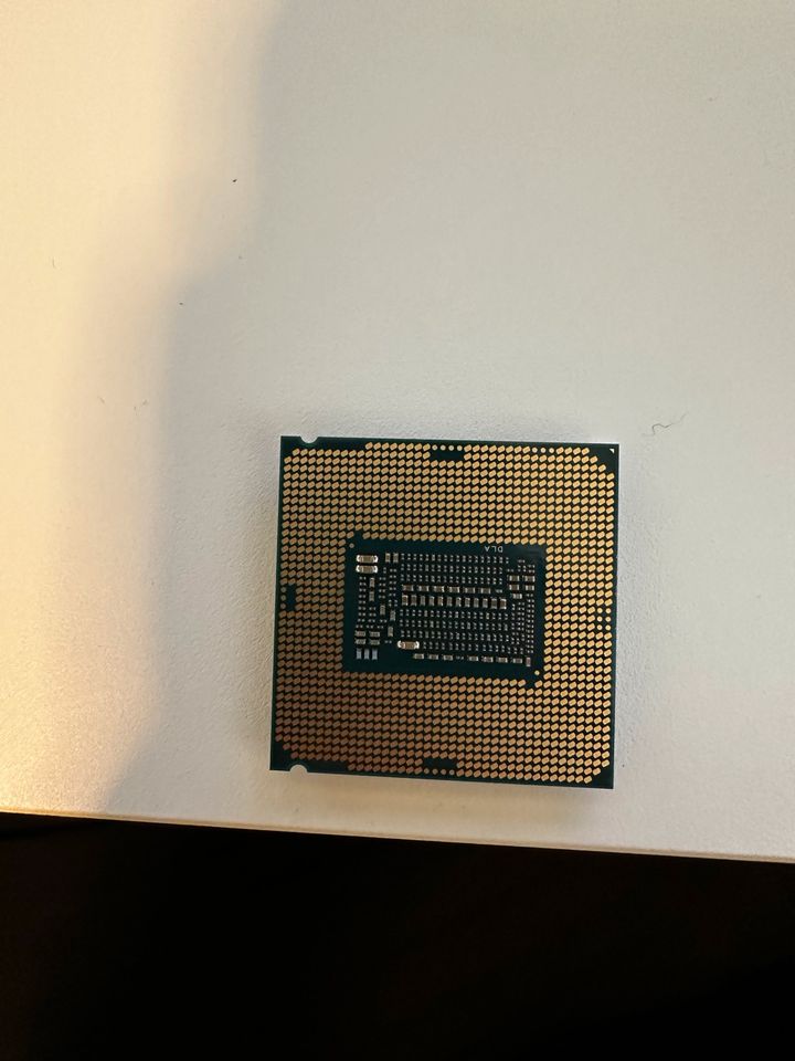 Intel i9-9900k Prozessor in Bad Soden am Taunus