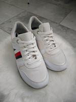 Tommy Hilfiger Sneaker Größe 39 guter Zustand Nordrhein-Westfalen - Gütersloh Vorschau