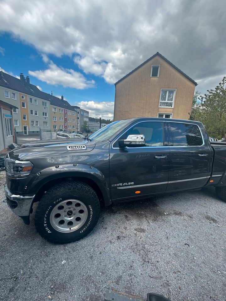 Dodge RAM Limited 1500 5,7 L Hemi LPG Unfallfrei in Wuppertal