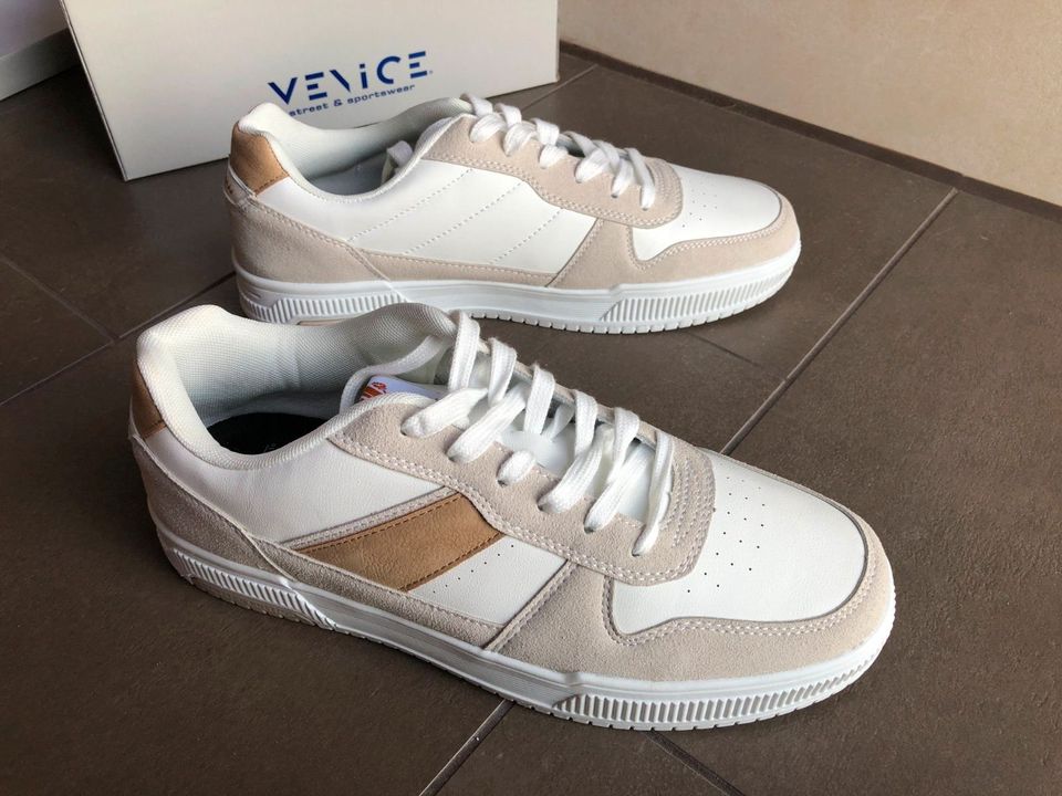 Unpaar Schuhe Sneaker Venice Links 45 / Rechts 43 Neu in Erlensee