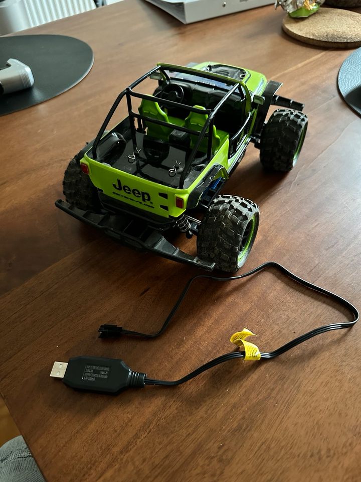 Carrera Profi RC Jeep Trailcat, ohne Akku in Greiz