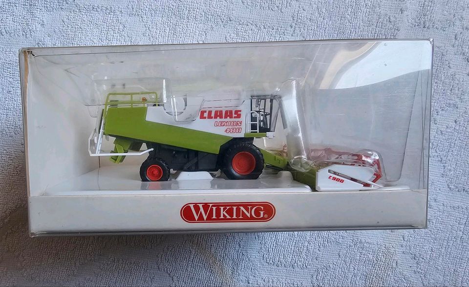 Wiking Mähdrescher Claas Lexion 460 389 01 46 in Herten