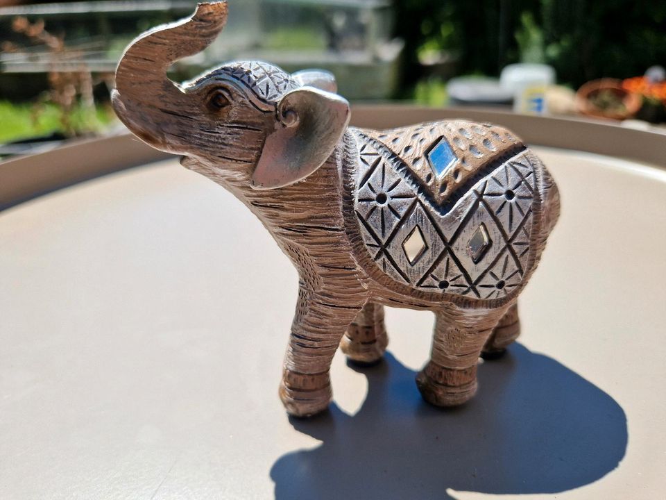 Deko Elefant in Stephanskirchen