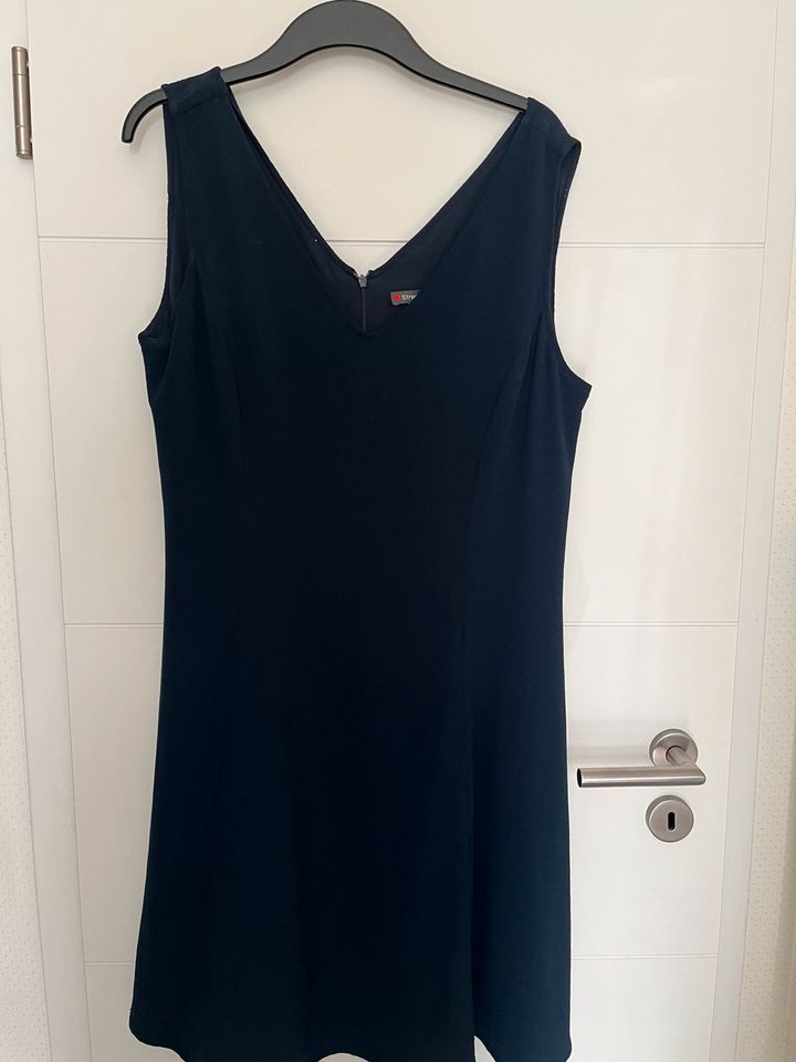 Kleid Gr 42 in Velen