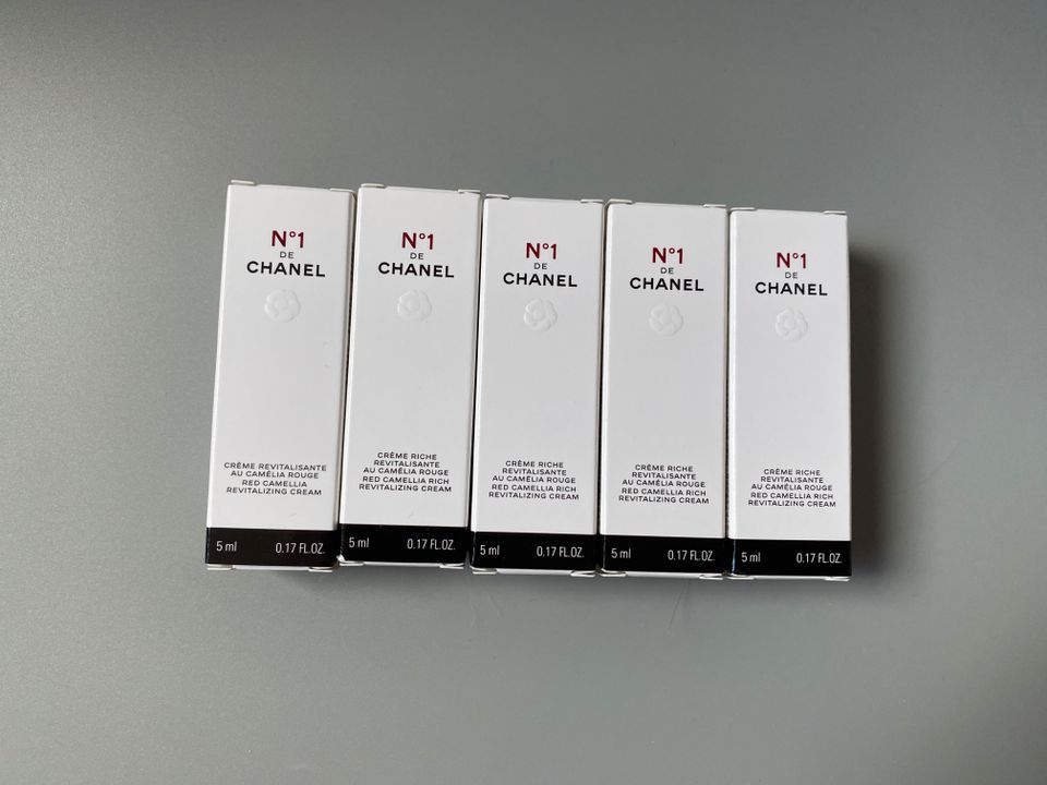 Chanel Nr 1 Red Camellia Revitalizing Cream 5x 5 ml Creme NEU N°1 in Jena