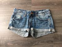 H&M Jeansshort / Hot Pant Gr.34 Baden-Württemberg - Süßen Vorschau