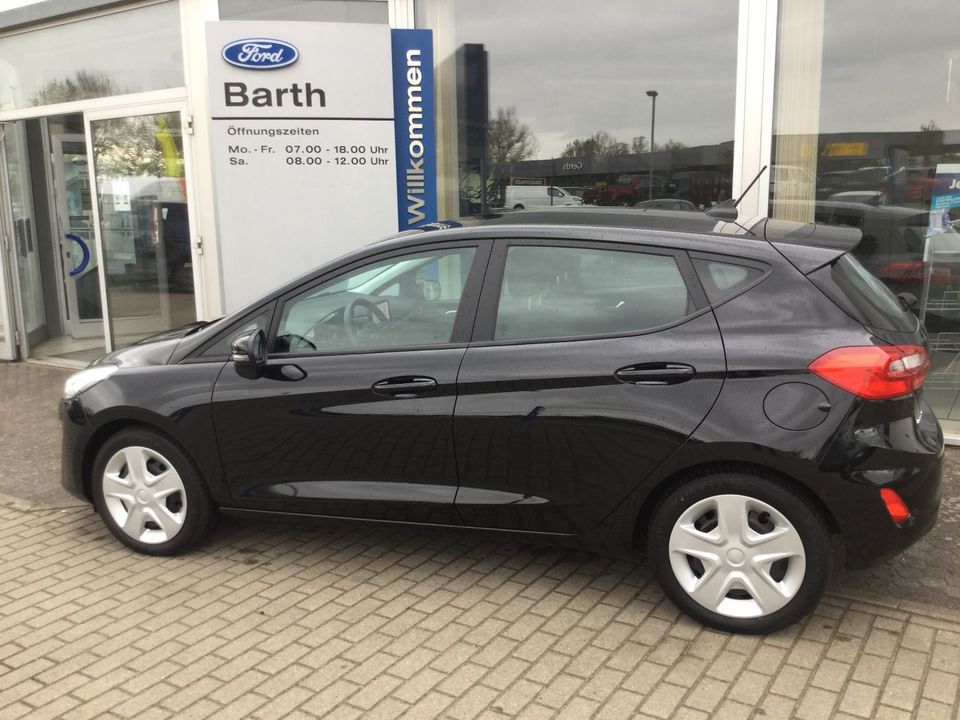 Ford Fiesta 1.1 S/S Cool & Connect Navi PDC in Grimmen