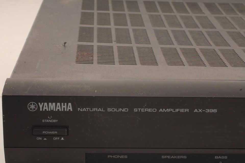 Yamaha Vollverstärker AX-396 2000 - 2006 150 W in Hückelhoven